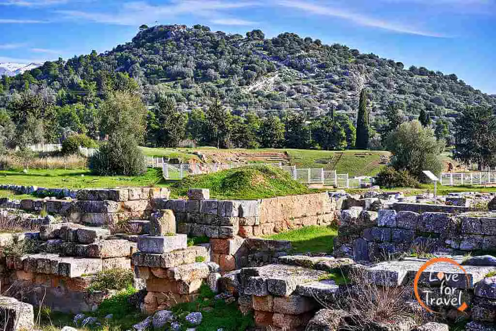 Αρχαίο θέατρο Ερέτριας - Οι 10 καλύτερες προτάσεις για την Εύβοια