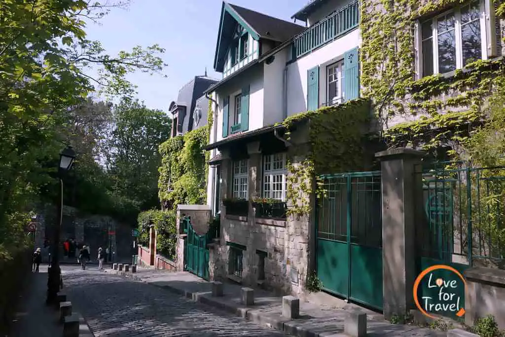 Δρόμος - Μονμάρτη: Τι να δεις στην πιο όμορφη γειτονιά του Παρισιού