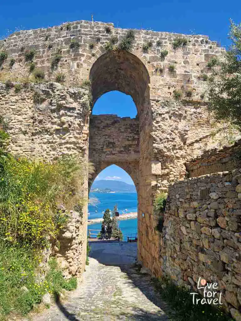 Θέα από τα τείχη - Κάστρο Κορώνη η αρχοντοπούλα της Μεσσηνίας