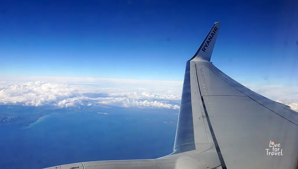 flying - Πως η Ryanair σε ταξιδεύει περισσότερο
