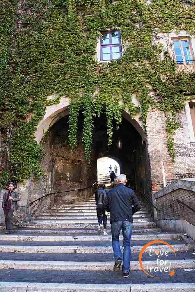 Γραφική γειτονιά στην Ρώμη - Οι πιο ρομαντικές πόλεις στην Ευρώπη